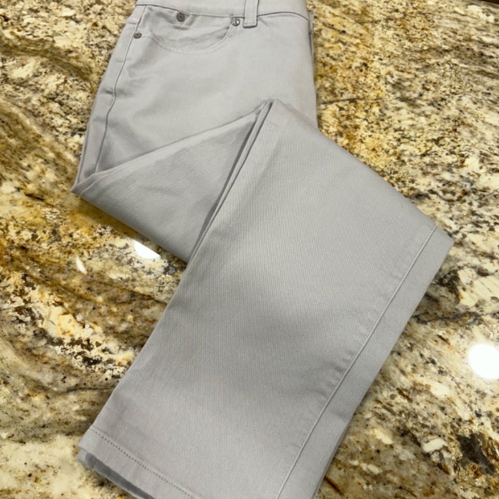 Talbots Simply Flattering 5 Pocket jeans- LOVELY GRAY size 12Petite -  EUC!